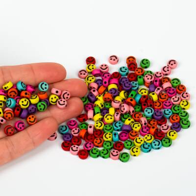 25 Gram - 7 mm Beyaz Üzeri Renkli Gülenyüz Figürlü Yassı Plastik Boncuk, (25 gram - 185-190 Adet Arası) - 4
